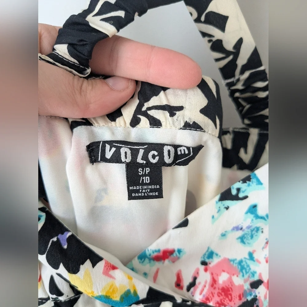 Volcom Maxi Crossback Abstract Print Dress Size S (fits large) - Picture 9 of 10